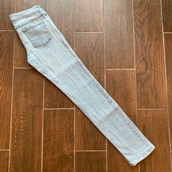 Just USA Light Wash Skinny Made in USA - Picture 2 of 8